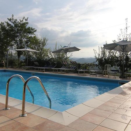 Agriturismo Ca' Isotta Castello di Serravalle エクステリア 写真