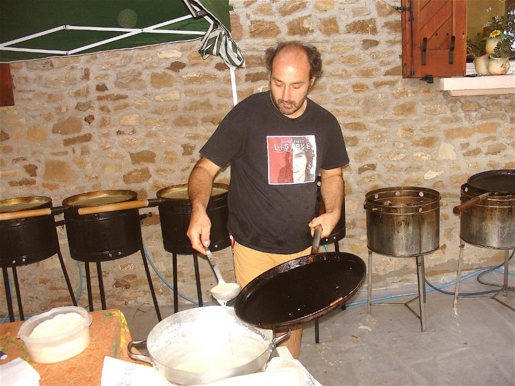 Agriturismo Ca' Isotta Castello di Serravalle エクステリア 写真